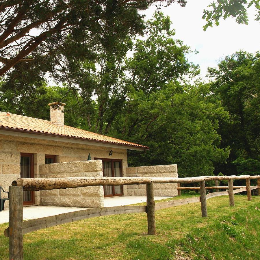 Bungalows - Serra Do Geres คัมโปดูเชเรส ภายนอก รูปภาพ