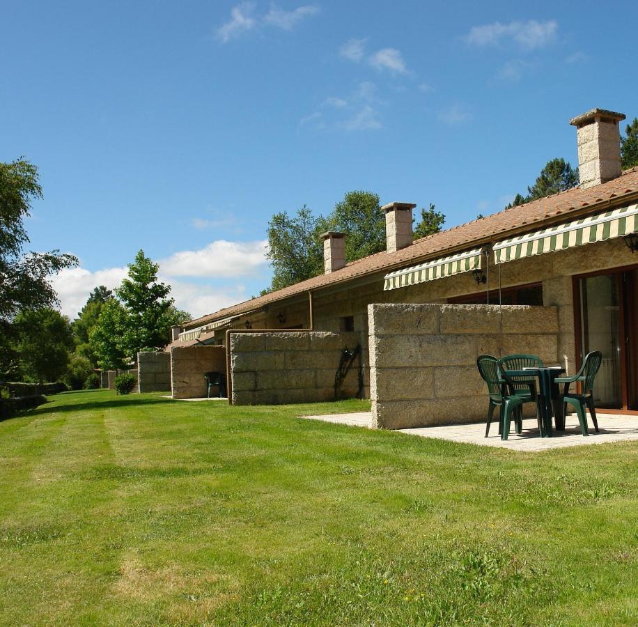Bungalows - Serra Do Geres คัมโปดูเชเรส ภายนอก รูปภาพ
