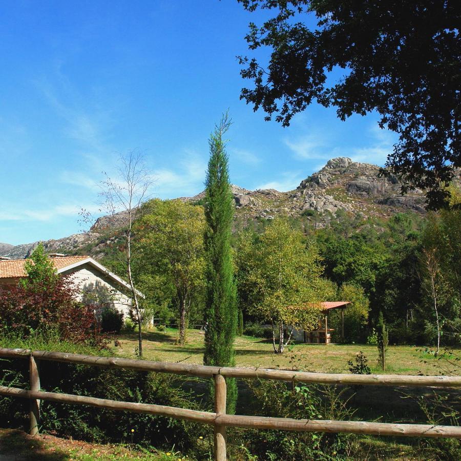 Bungalows - Serra Do Geres คัมโปดูเชเรส ภายนอก รูปภาพ