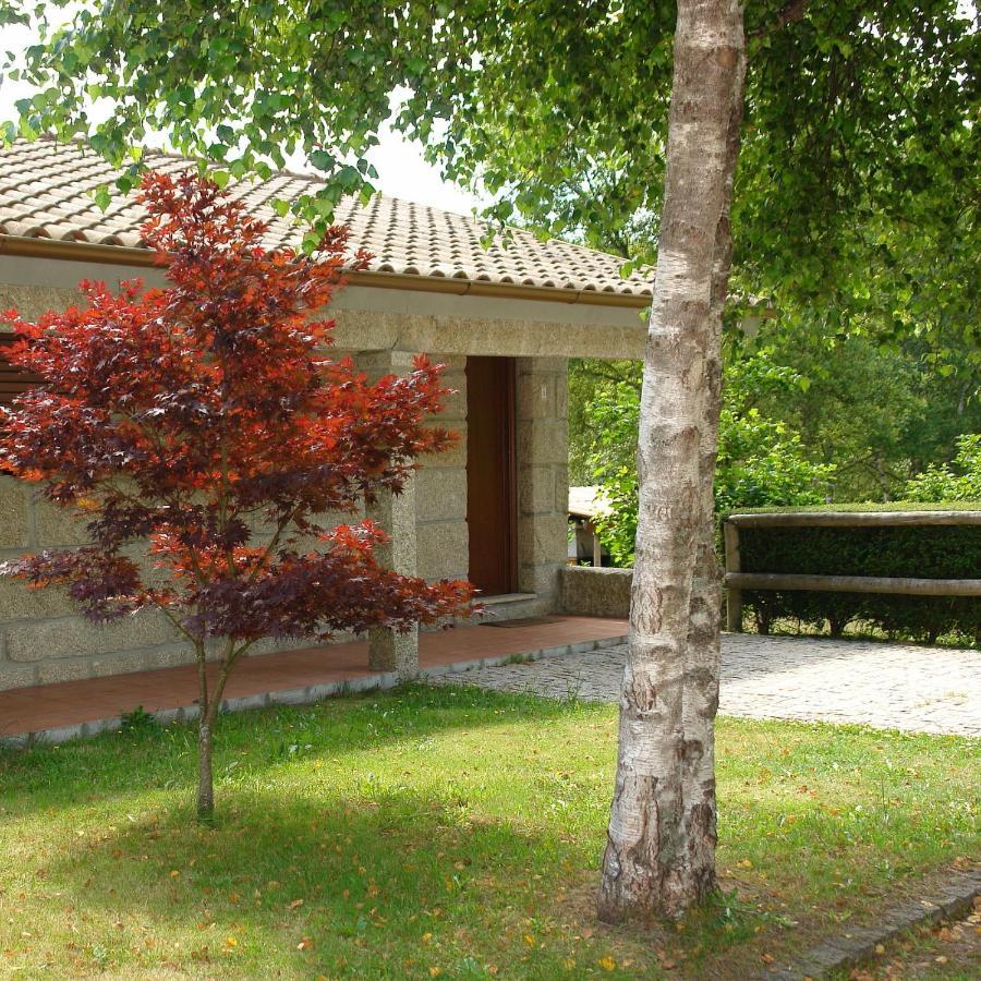 Bungalows - Serra Do Geres คัมโปดูเชเรส ภายนอก รูปภาพ