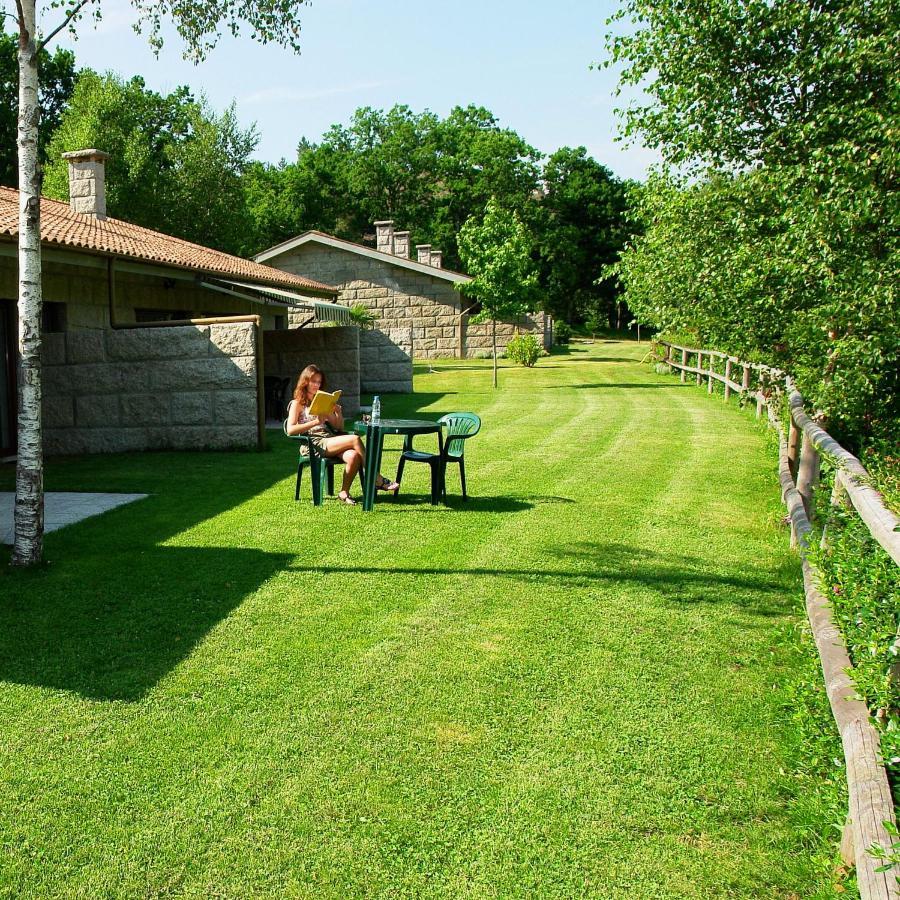 Bungalows - Serra Do Geres คัมโปดูเชเรส ภายนอก รูปภาพ