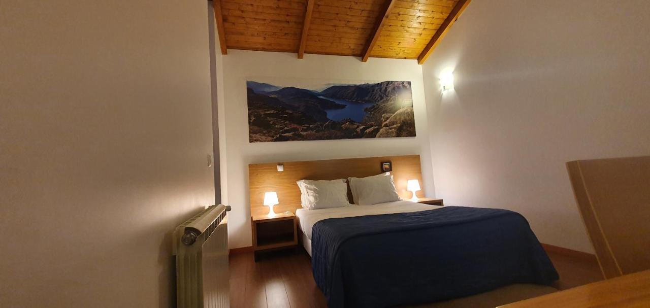Bungalows - Serra Do Geres คัมโปดูเชเรส ภายนอก รูปภาพ