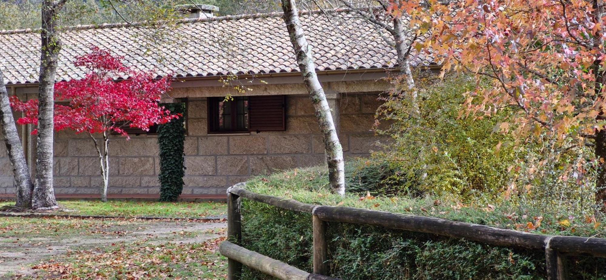 Bungalows - Serra Do Geres คัมโปดูเชเรส ภายนอก รูปภาพ