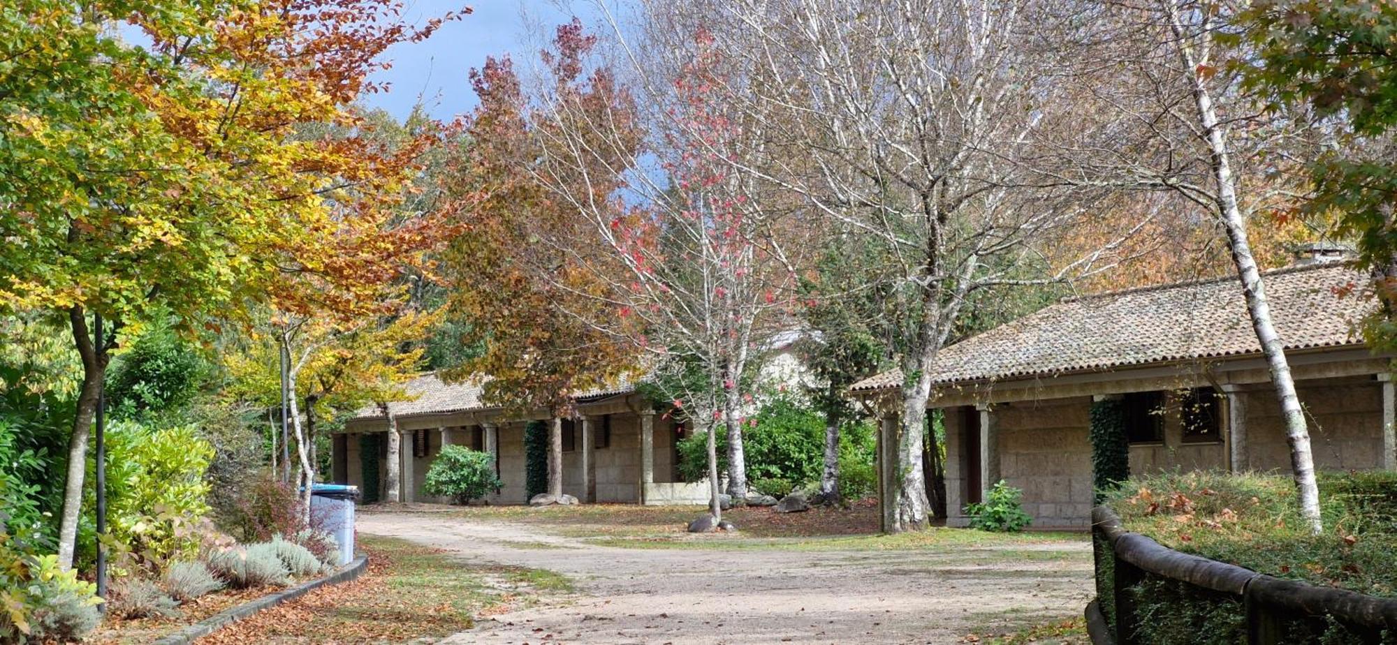 Bungalows - Serra Do Geres คัมโปดูเชเรส ภายนอก รูปภาพ
